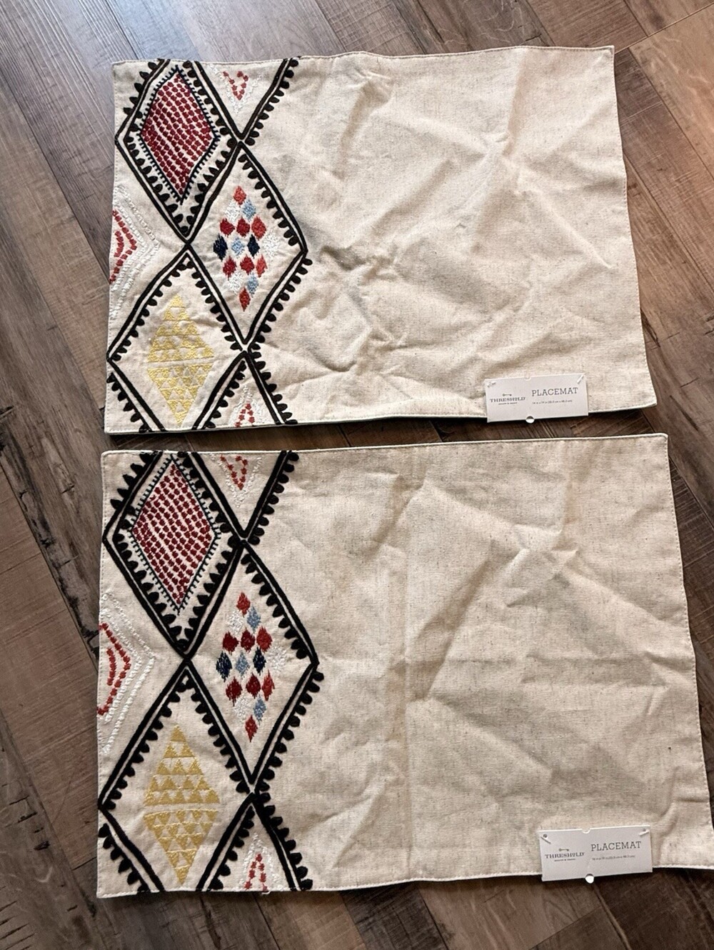 Threshold 2 Placemats Embroidered Beige With Diamond Pattern edge New‎